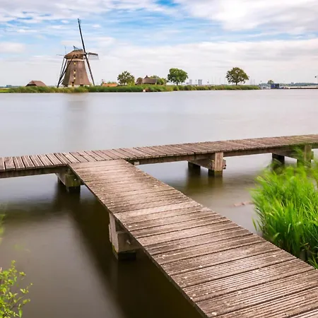 In Zevenhuizen Near Delft *