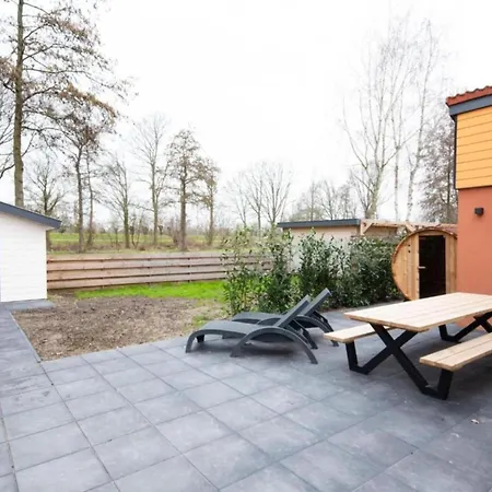 Premium 4 Persons Holiday home *